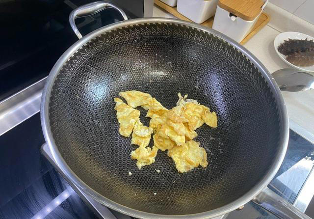 老年人要少吃茄子，不想身体出问题，建议多吃这3种菜，高钙高铁